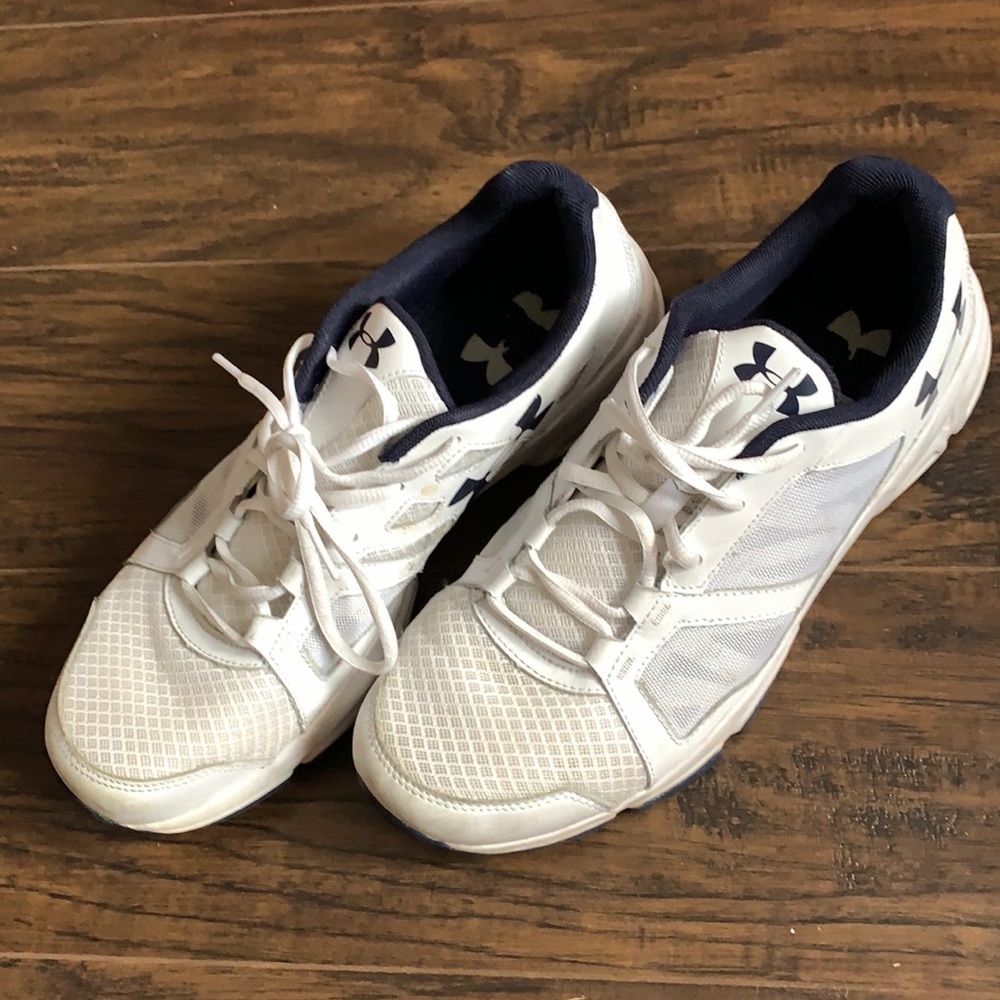 Under armor tennis shoes